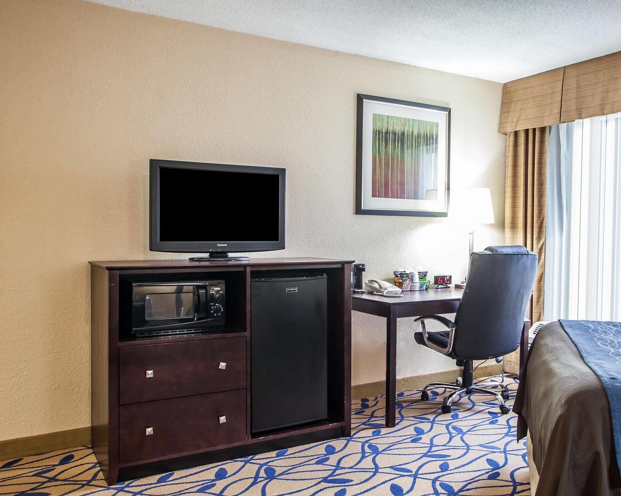 Comfort Inn Bourbonnais Near I-57 Zewnętrze zdjęcie