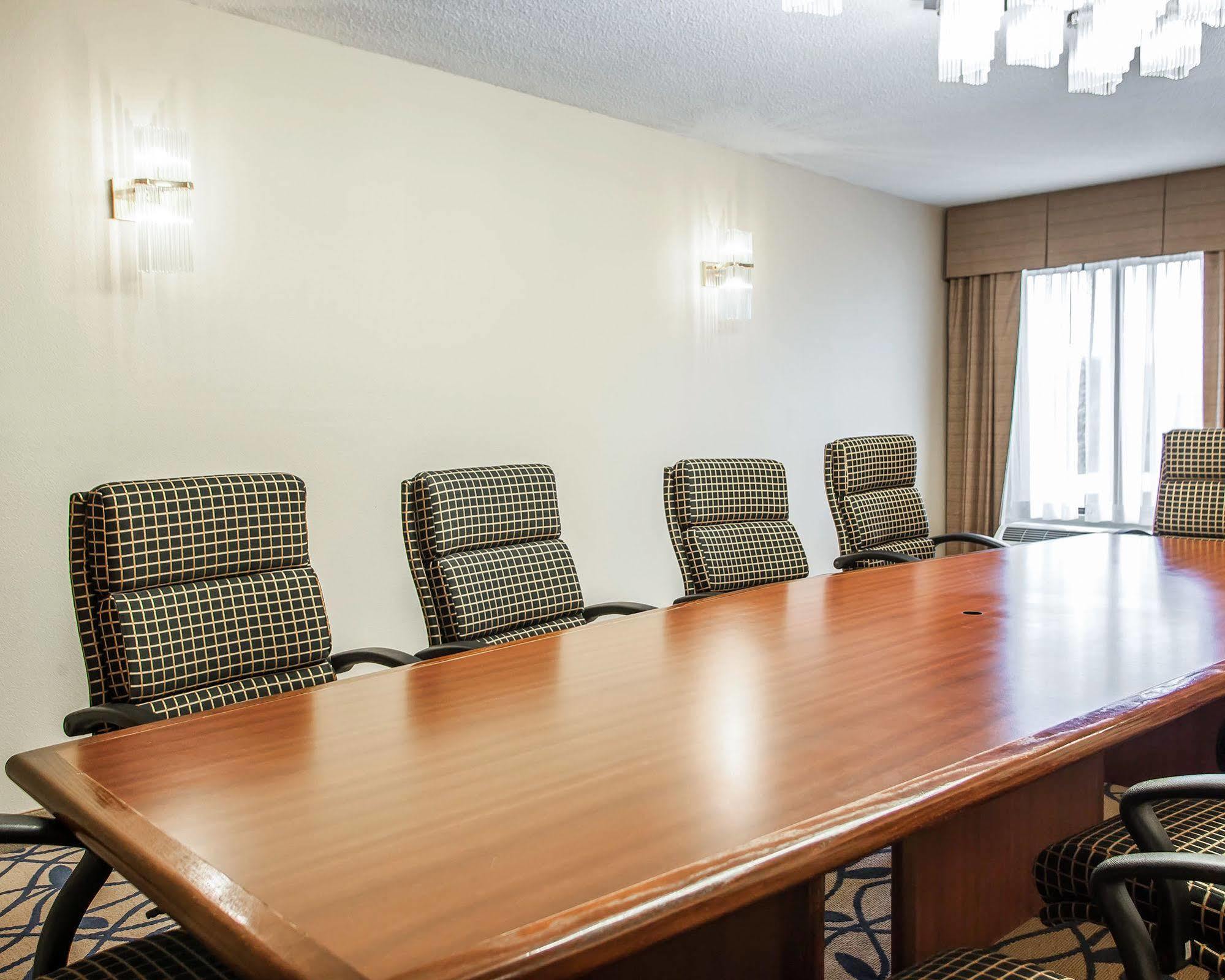 Comfort Inn Bourbonnais Near I-57 Zewnętrze zdjęcie